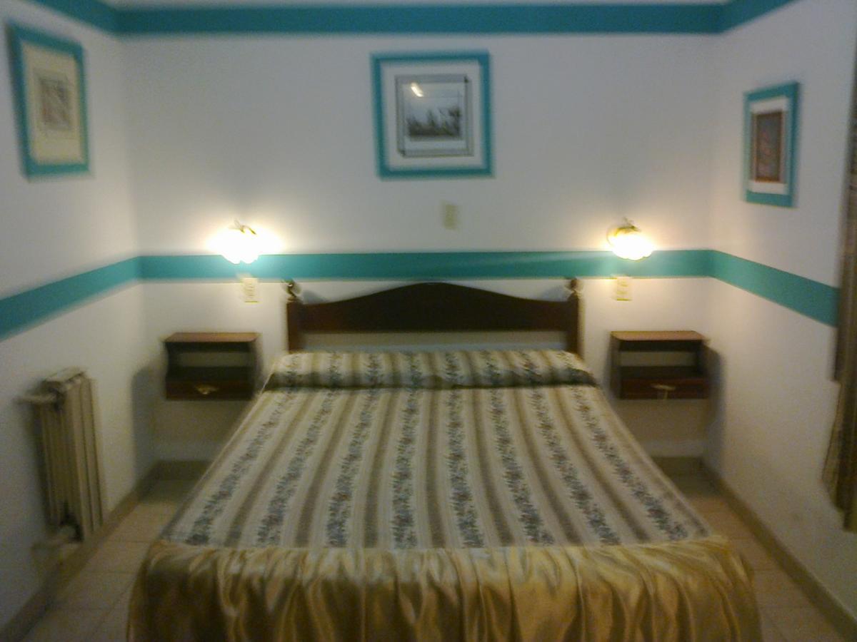 Hotel Plaza Tres Arroyos Esterno foto