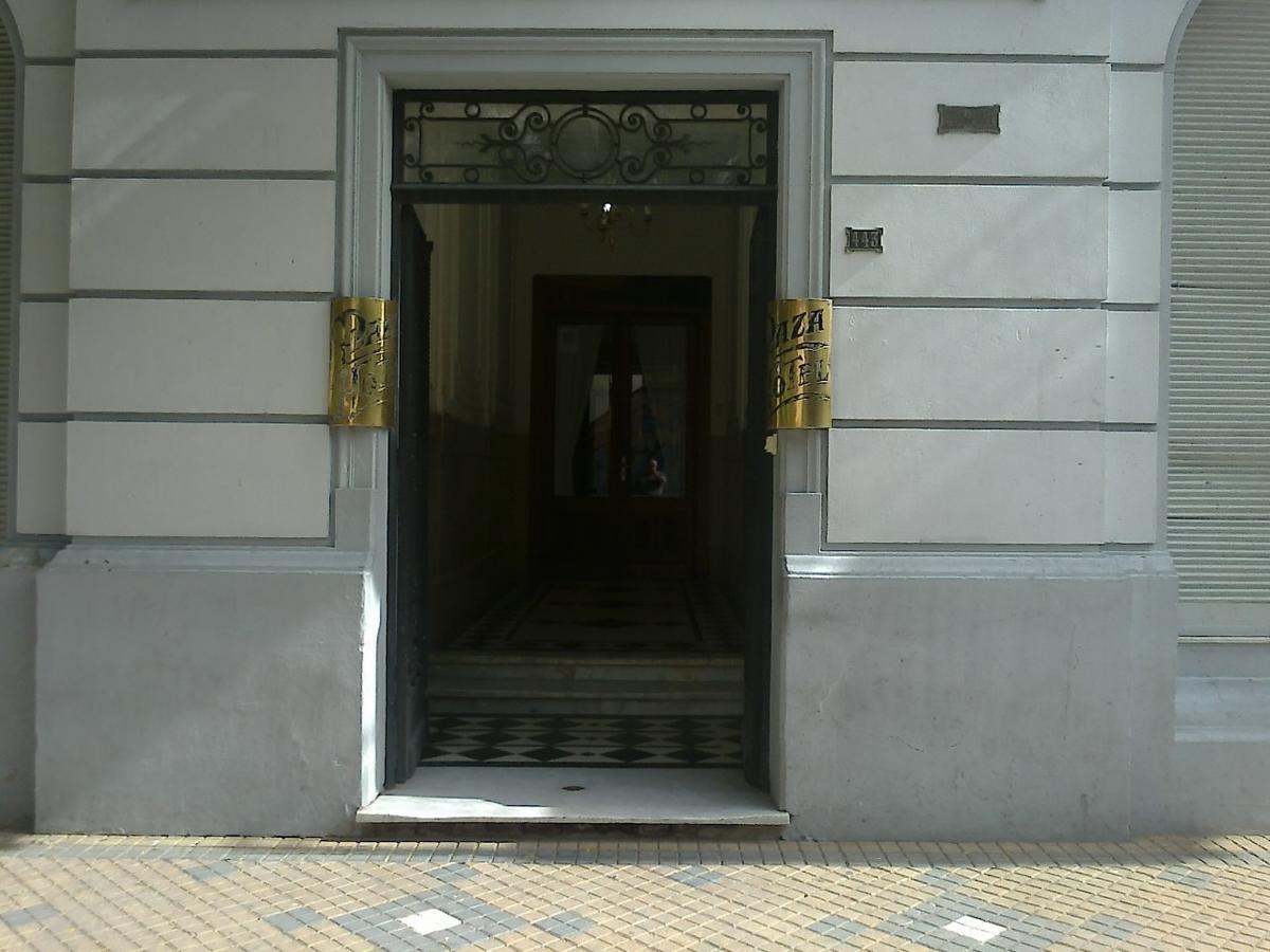 Hotel Plaza Tres Arroyos Esterno foto